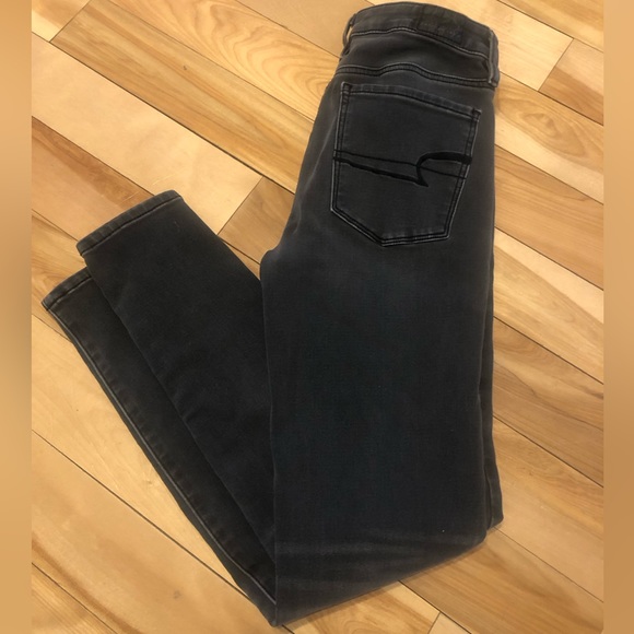 American Eagle High Waist Jegging in Grey - Picture 4 of 10